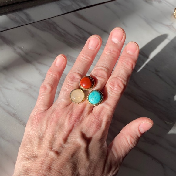 Amrita Singh Ring - Picture 1 of 5